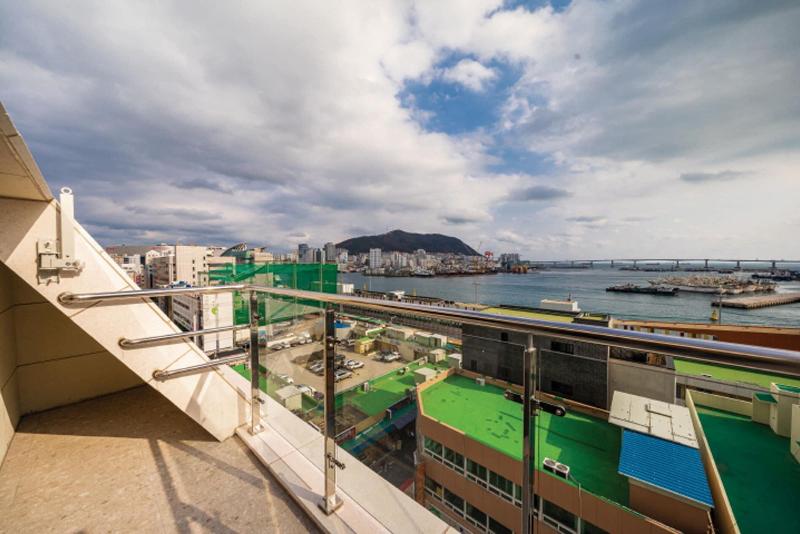 Ocean 2 Heaven Hotel&Spa Jagalchi image