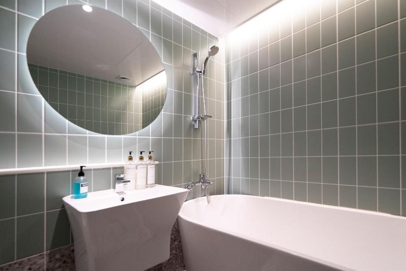 Ocean 2 Heaven Hotel&Spa Jagalchi image