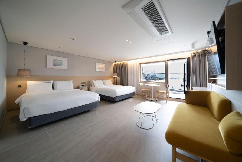 Ocean 2 Heaven Hotel&Spa Jagalchi image