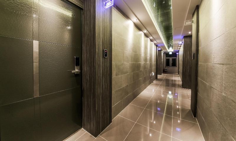 Win Hotel