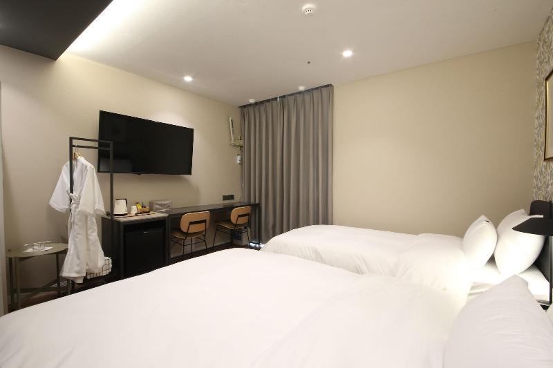 Brown Dot Hotel Busan Sajik Stadium image