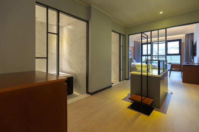 Brown-Dot Hotel Gyeongju image