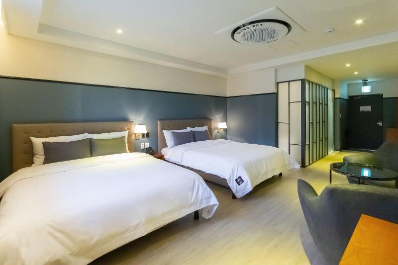 Brown-Dot Hotel Gyeongju image