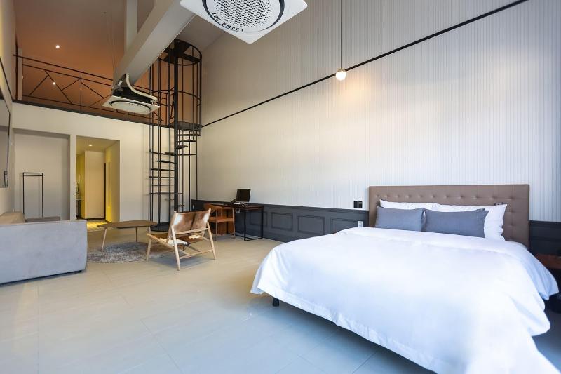 Brown-Dot Hotel Gyeongju image