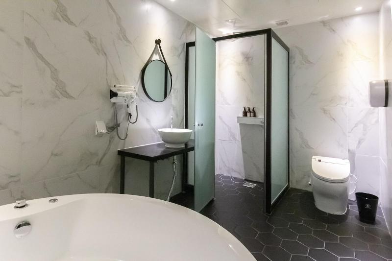 Brown-Dot Hotel Gyeongju image