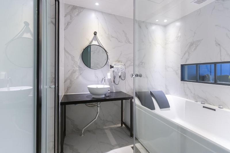 Brown-Dot Hotel Gyeongju image