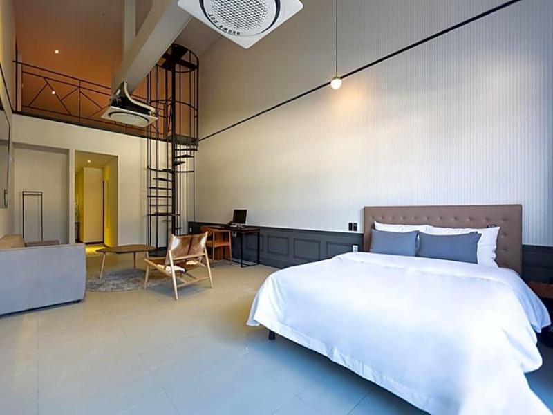 Brown-Dot Hotel Gyeongju image