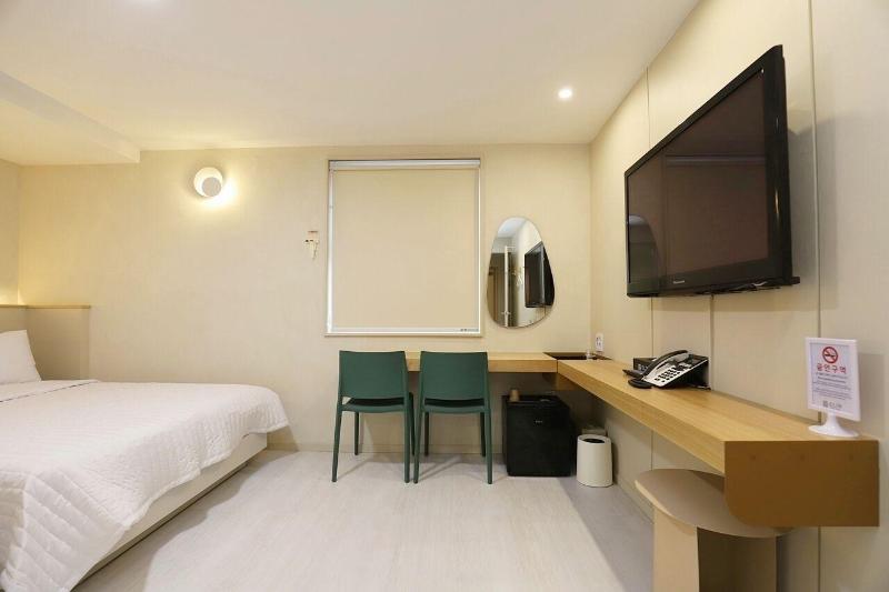 Chuncheon Sonamu Hotel image