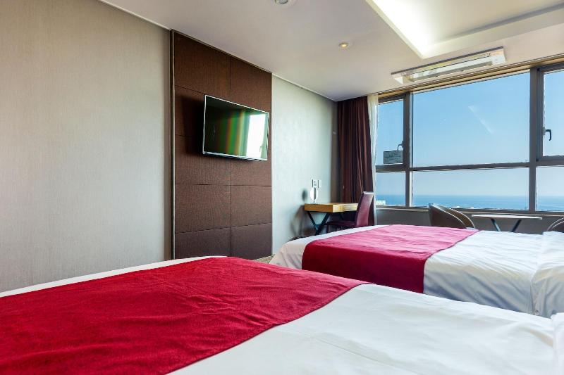Eastern Hotel Jeju image