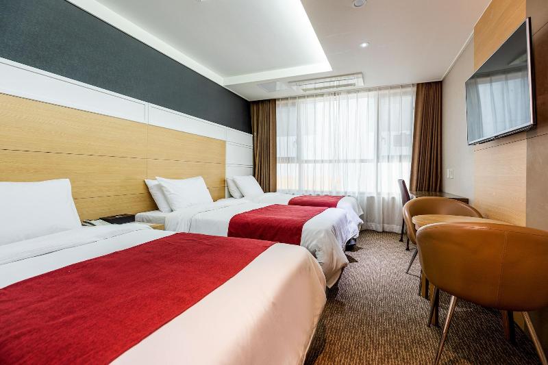 Eastern Hotel Jeju image