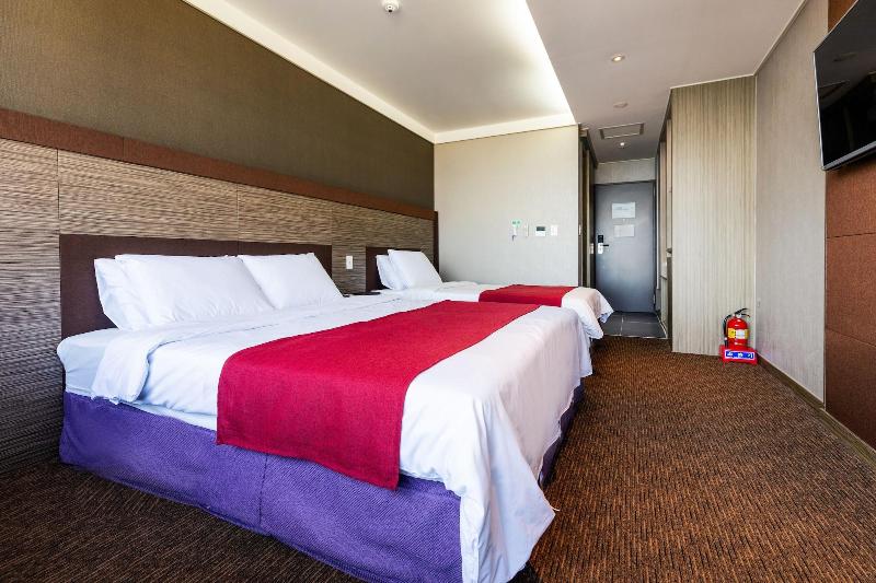 Eastern Hotel Jeju image