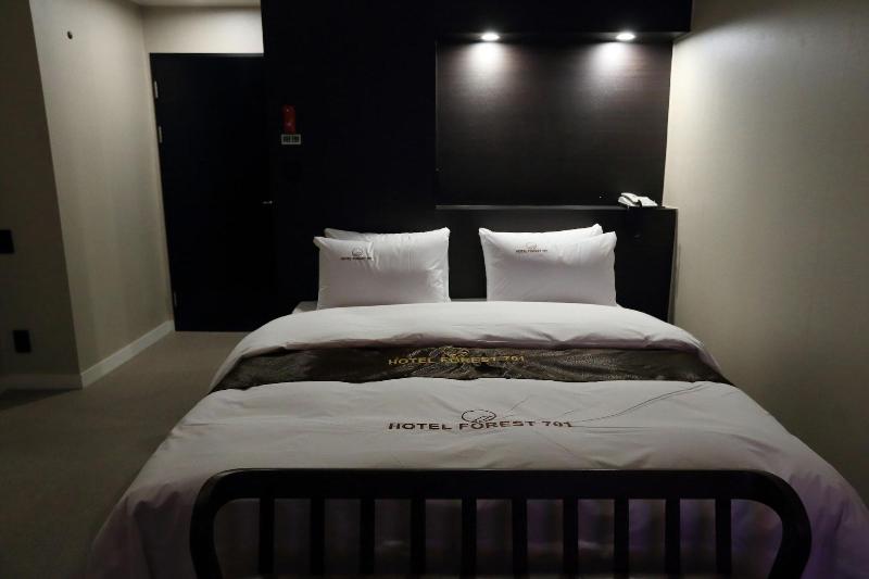 Forest 701 Hotel image
