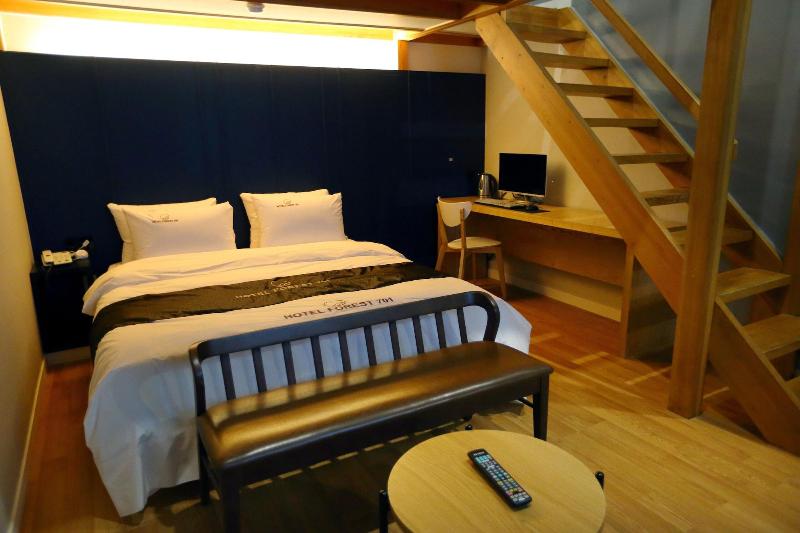 Forest 701 Hotel image