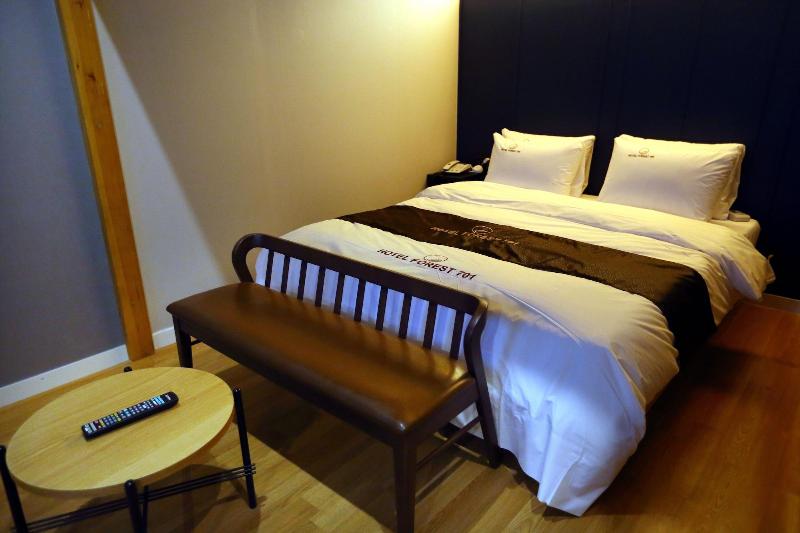 Forest 701 Hotel image