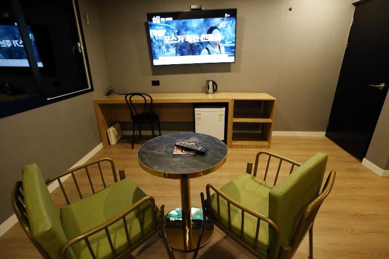 Forest 701 Hotel image