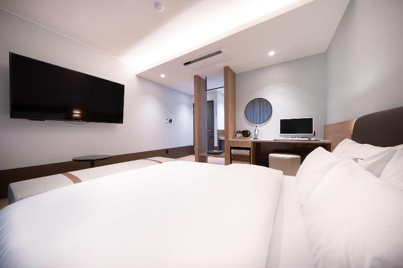 Browndot Hotel Suwon City Hall image