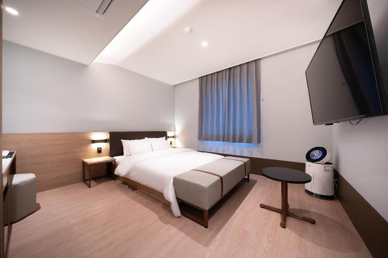 Browndot Hotel Suwon City Hall image