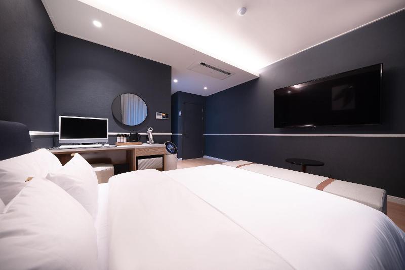 Browndot Hotel Suwon City Hall image
