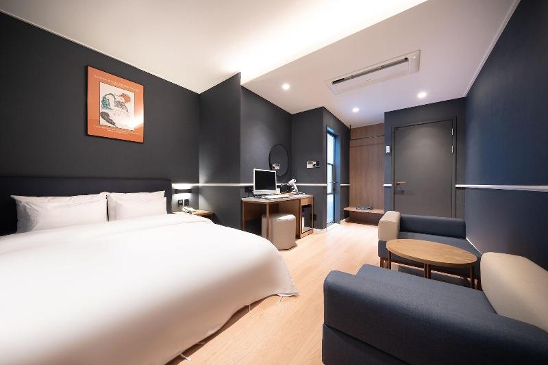 Browndot Hotel Suwon City Hall image