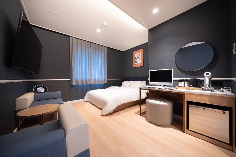 Browndot Hotel Suwon City Hall image