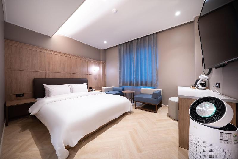 Browndot Hotel Suwon City Hall image