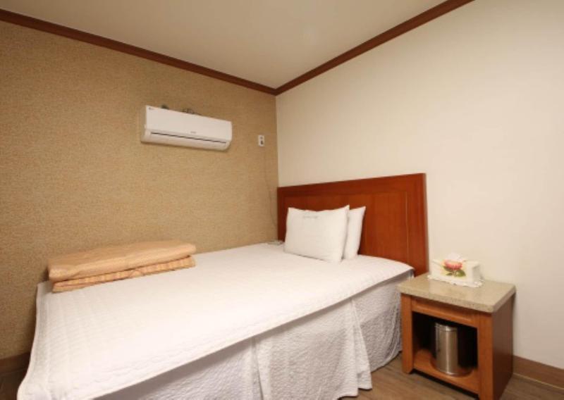 Yangji Park Hotel image