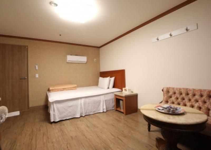 Yangji Park Hotel image