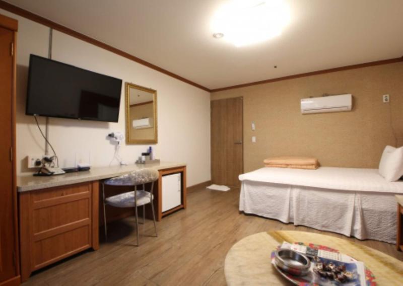 Yangji Park Hotel image