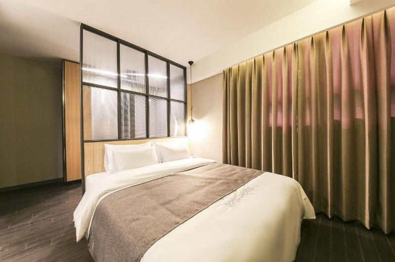 Hotel Chicago image