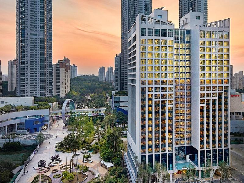 Staz Hotel Premier Dongtan image
