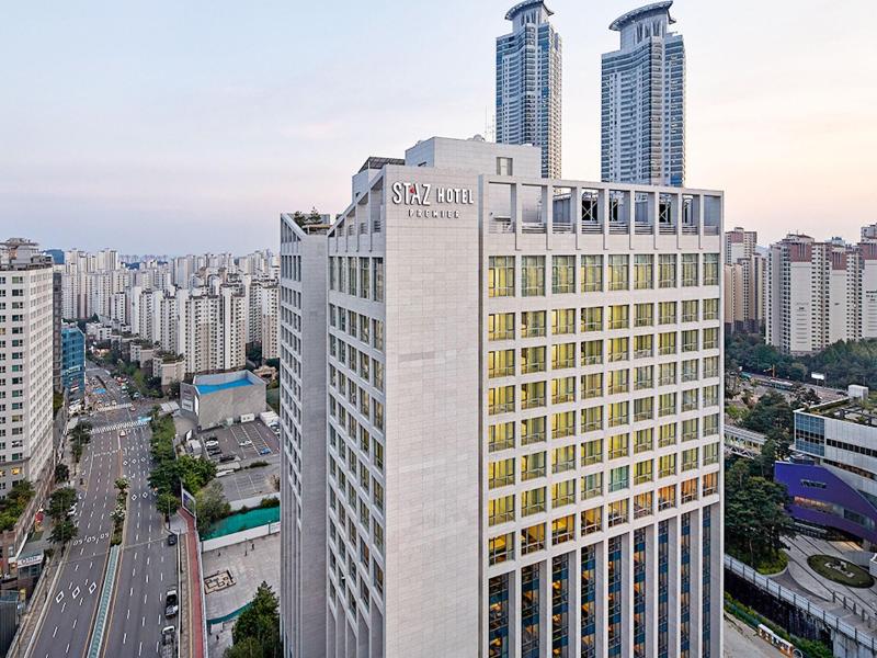 Staz Hotel Premier Dongtan image