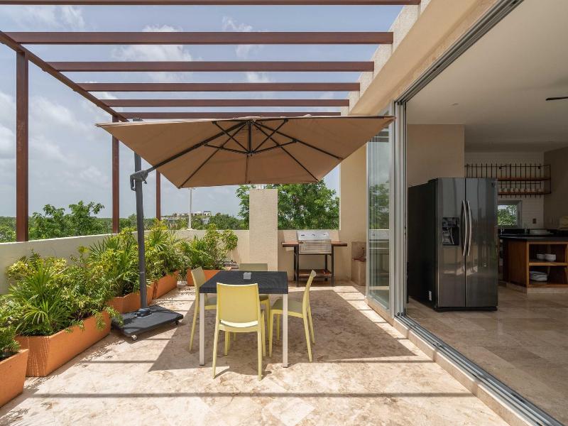 Valhalla Residence by Biwa image