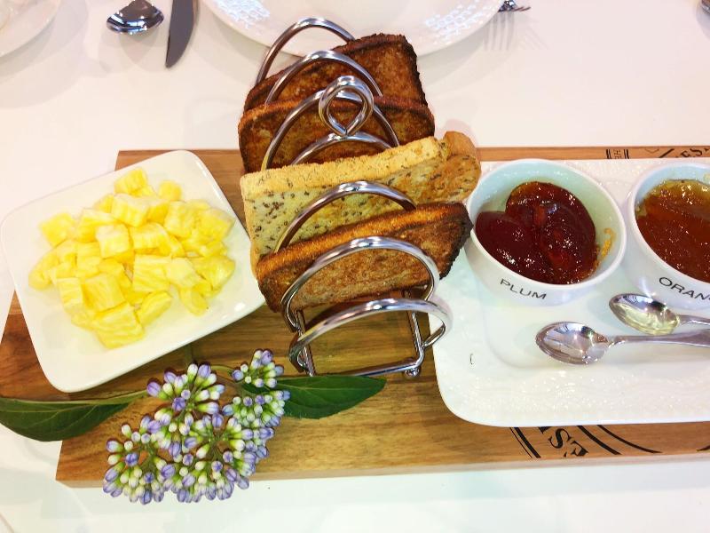Parkside Boutique Lodge image