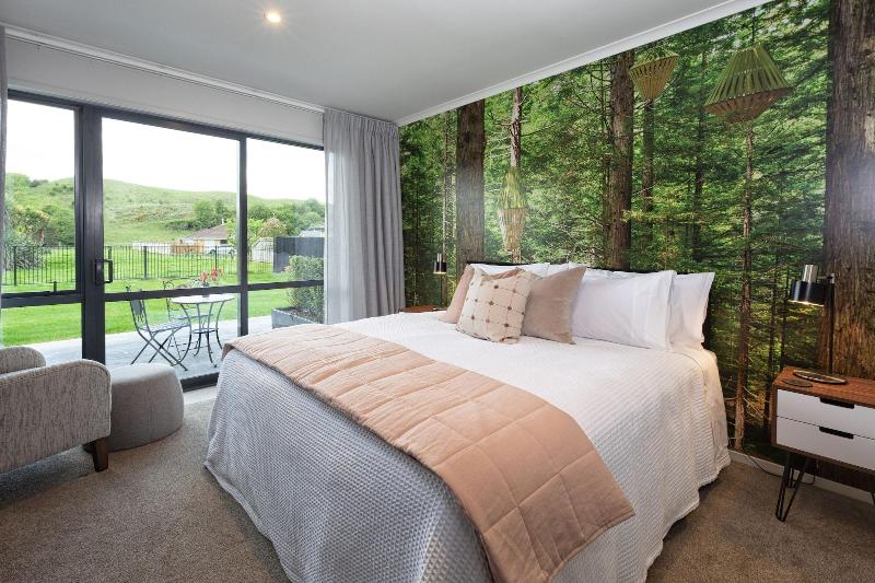 Parkside Boutique Lodge image