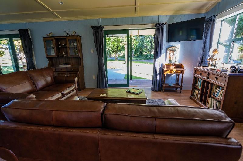The Jolly Poacher Retreat image