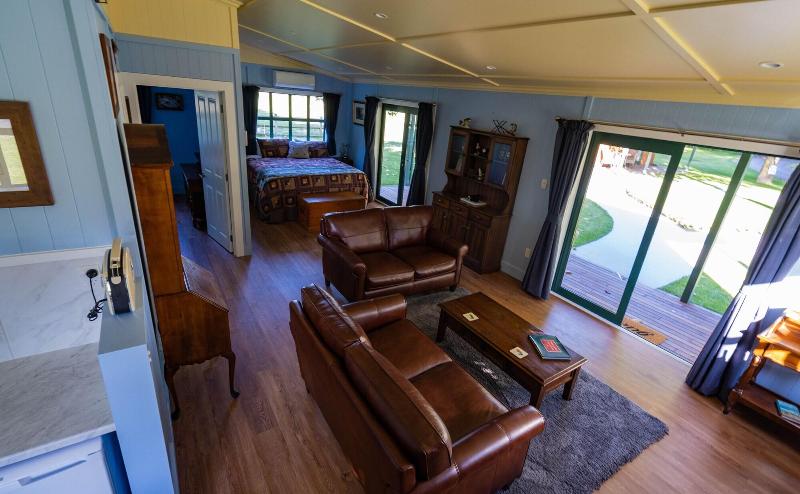 The Jolly Poacher Retreat image