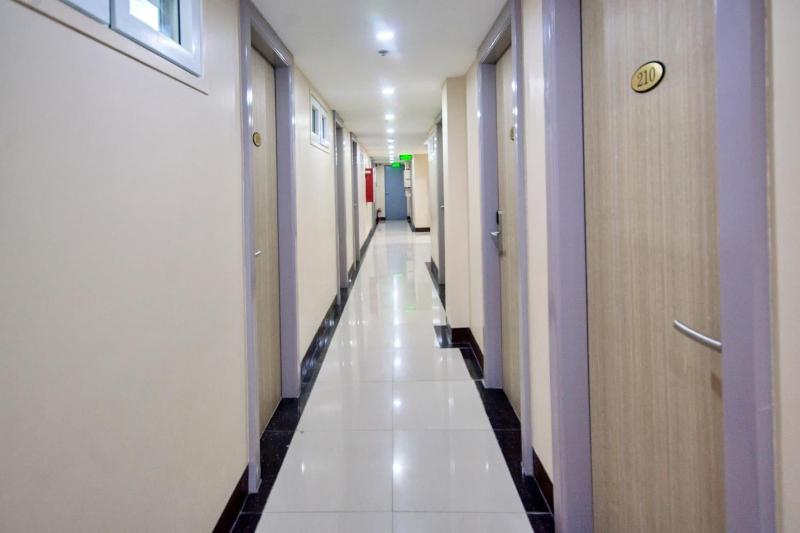 Emerald Island Hotel image