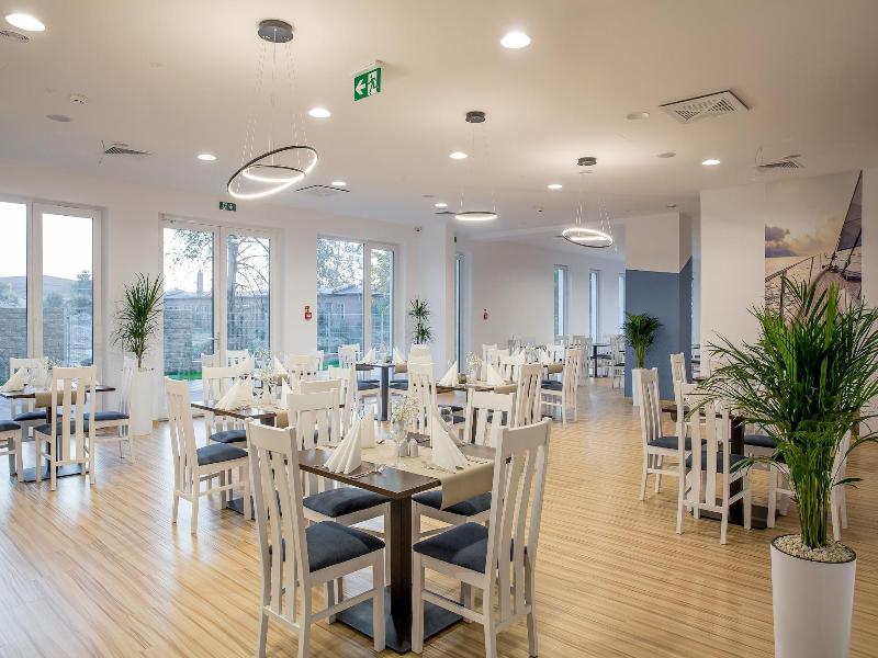 Mielno Holiday Apartments image