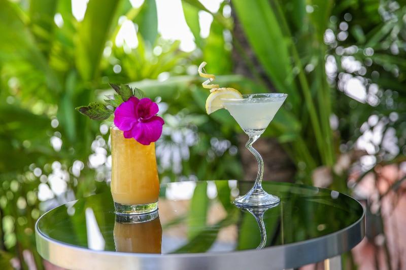 Zee Luxury Boutique Hotel image