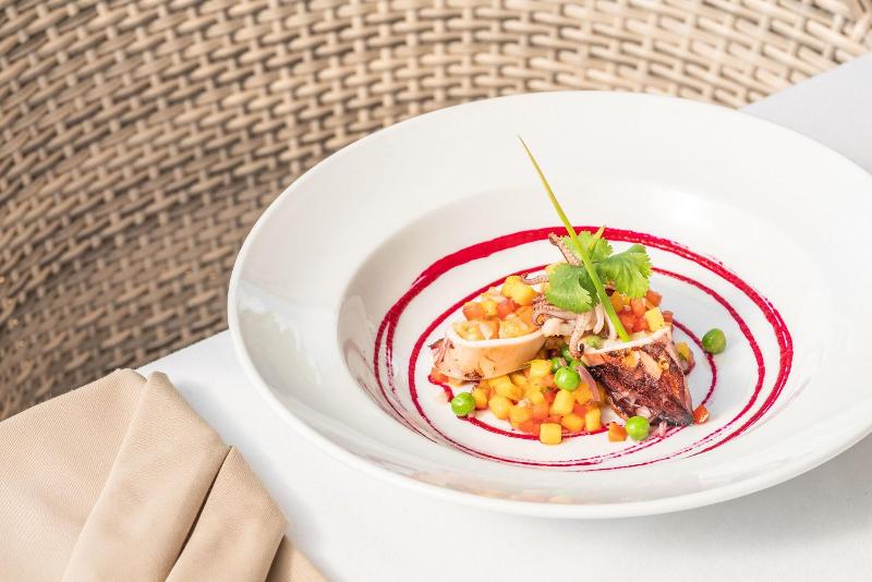 Zee Luxury Boutique Hotel image