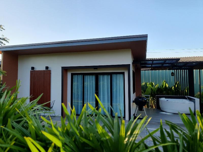 Bannjamjuree Resort Sattahip image