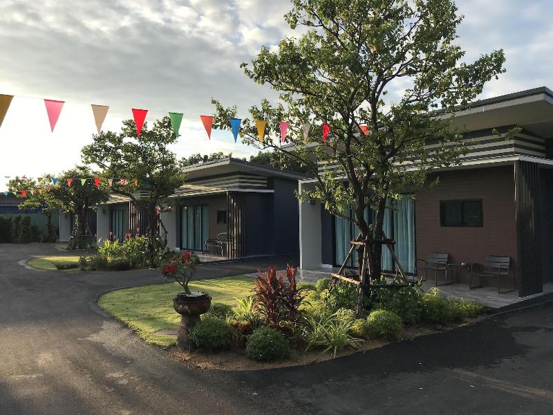 Bannjamjuree Resort Sattahip image