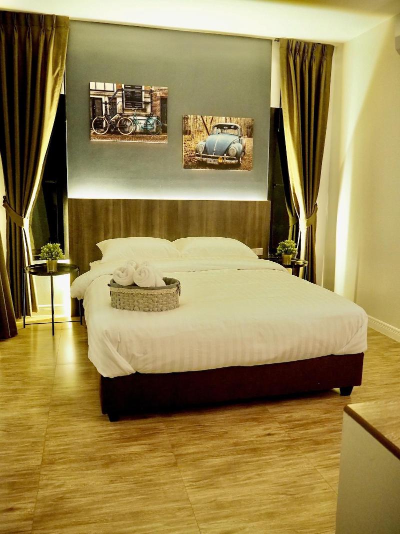 Bannjamjuree Resort Sattahip image