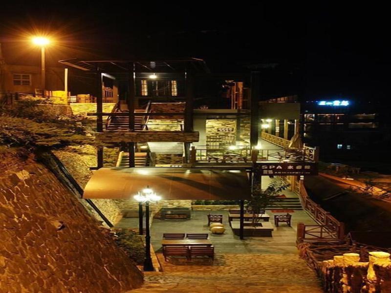 Ming Lu Holiday Hotel