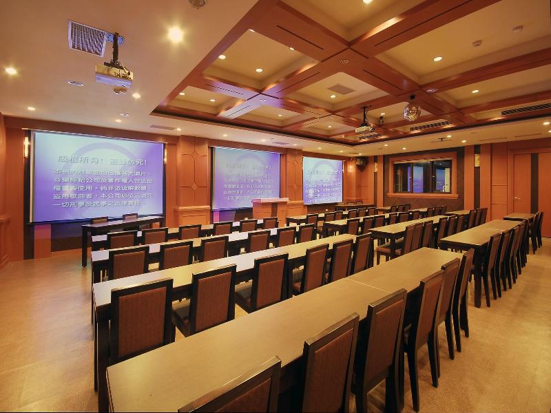 Ming Lu Holiday Hotel