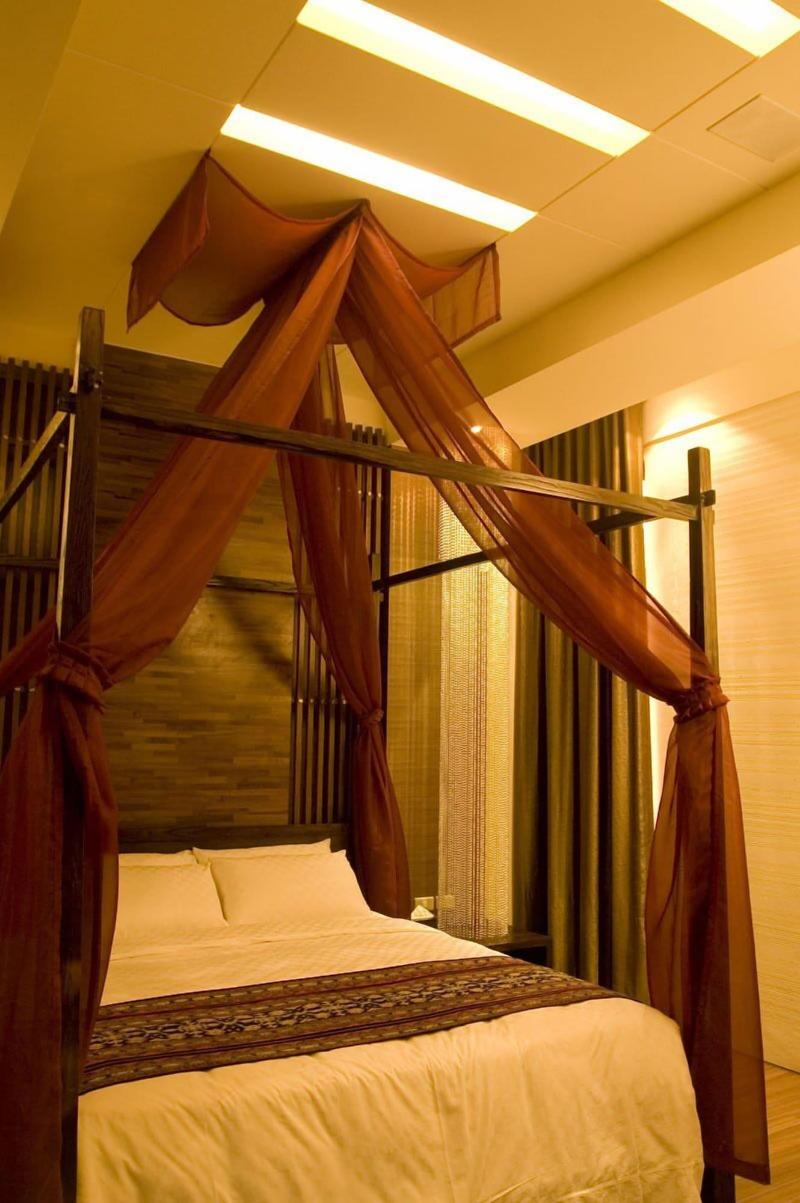 Hip Spa Motel image