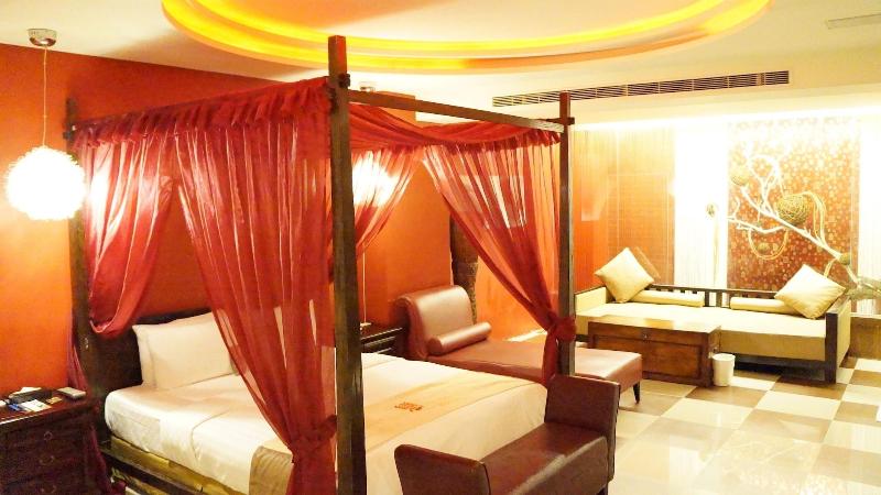 Hip Spa Motel image