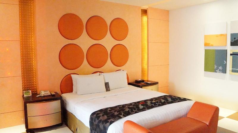Hip Spa Motel image
