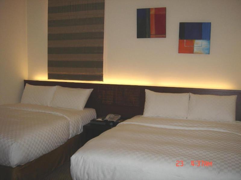 Hip Spa Motel image