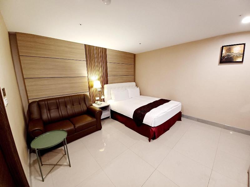Sayo Hotel image